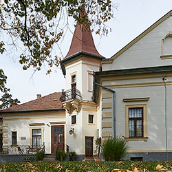 Plósz Kastély